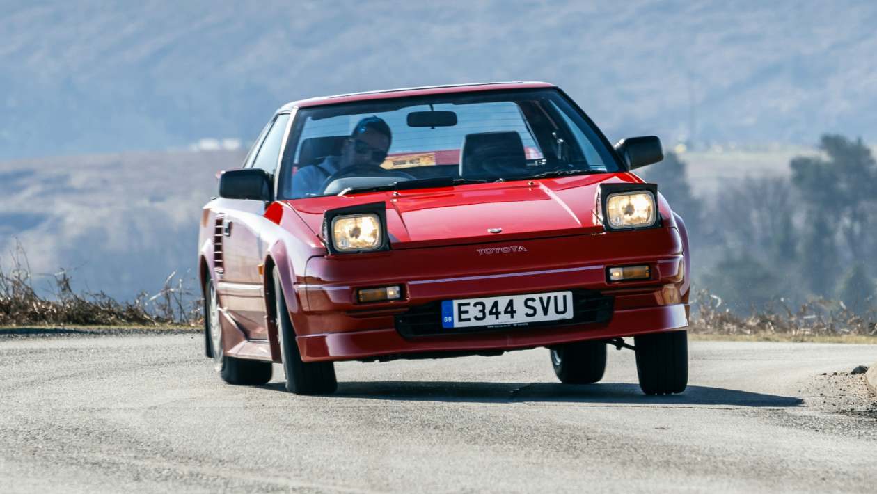 トヨタ　MR2 Toyota MR2 Mk1 (1984 - 1989) – driving a lightweight Japanese